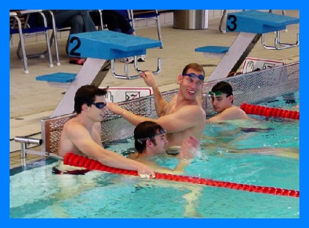 Beim Einschwimmen mit von links: Clemens Sebisch, Stephan Ulm, Christian Trger und ich