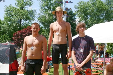 Siegerehrung ber 200m Freistil 1. Platz