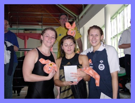 Siegerehrung von Adela (Suchy) und Iris (Rosenberger)